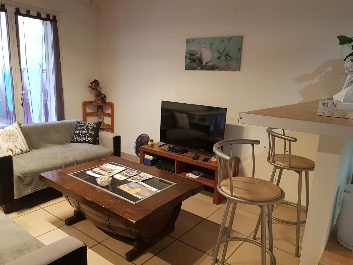 Appart B Tout Confort, Climatise Sur Coursan Exterior photo